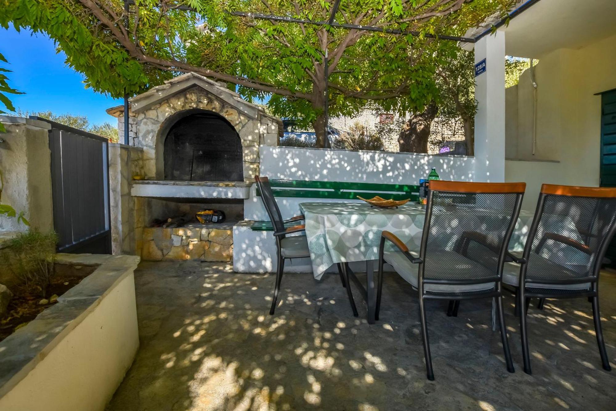 Holiday Home Marija - Beautiful Location Close To The Sea Севид Экстерьер фото
